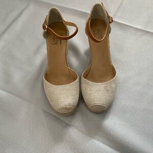 Croft barrow women’s wedge sandals